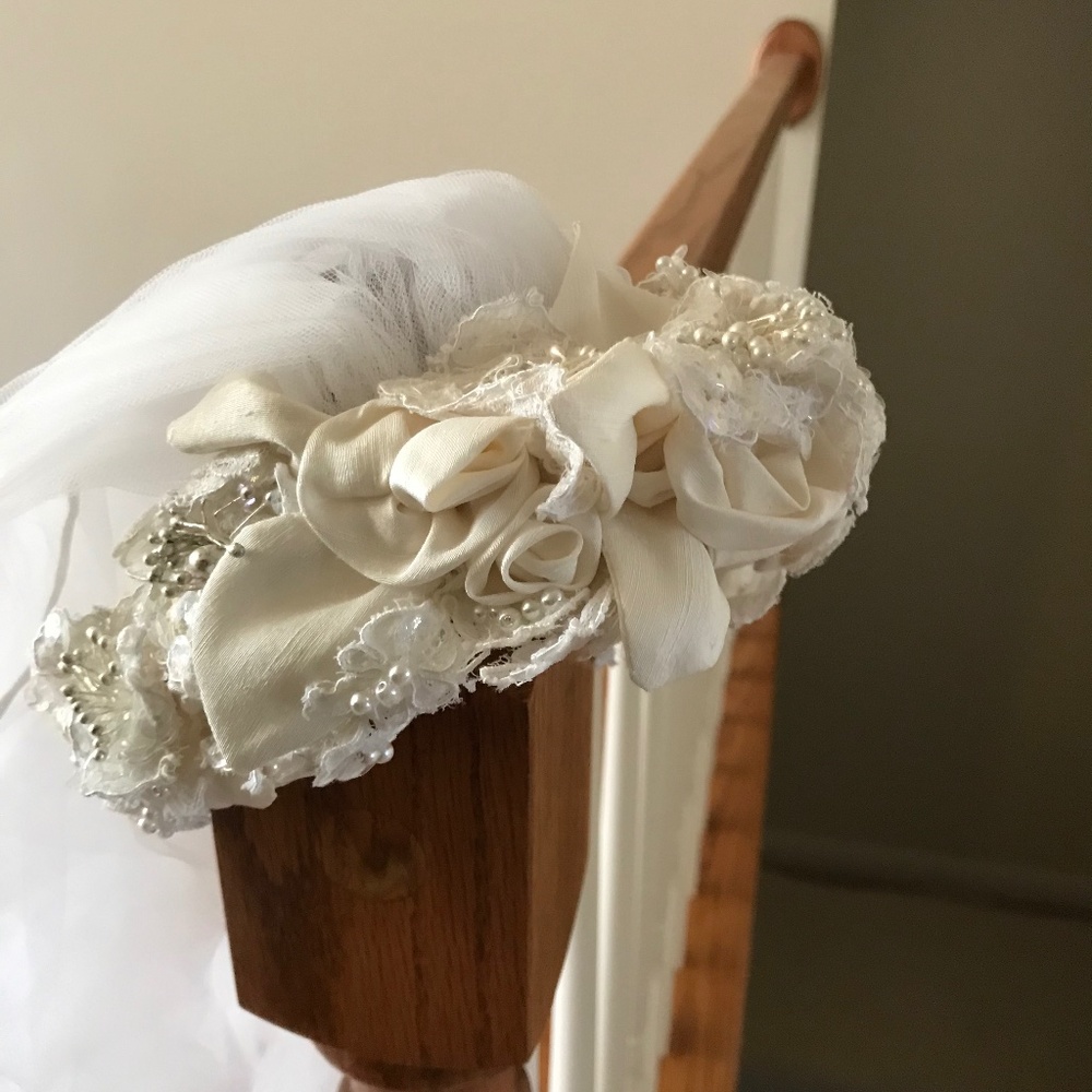 Vintage wedding gown for sale